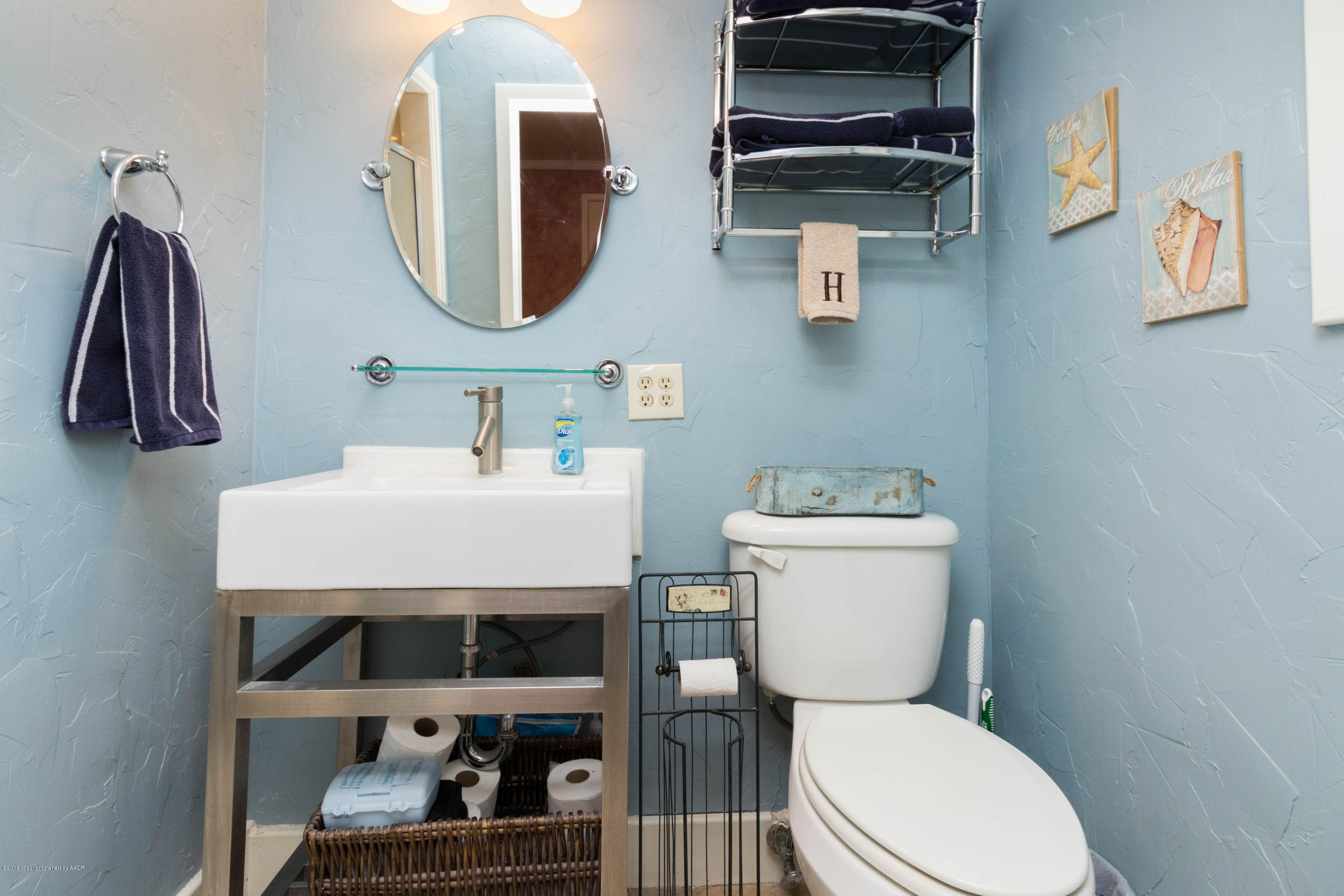 6113 Hanson Road Amarillo, TX 79106 - Photo 25 of 41 Bath