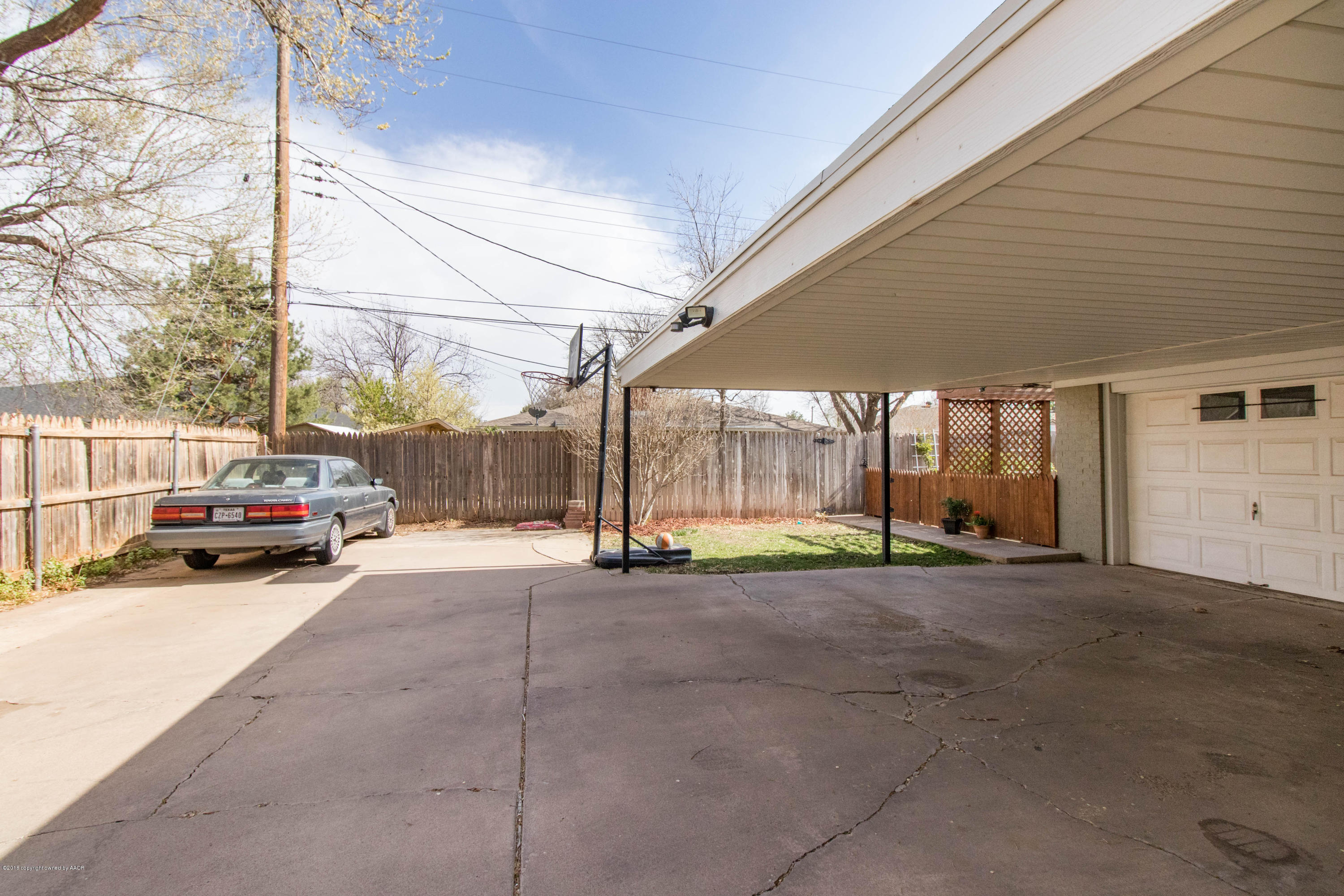 6113 Hanson Road Amarillo, TX 79106 - Photo 37 of 41 Dbl carport