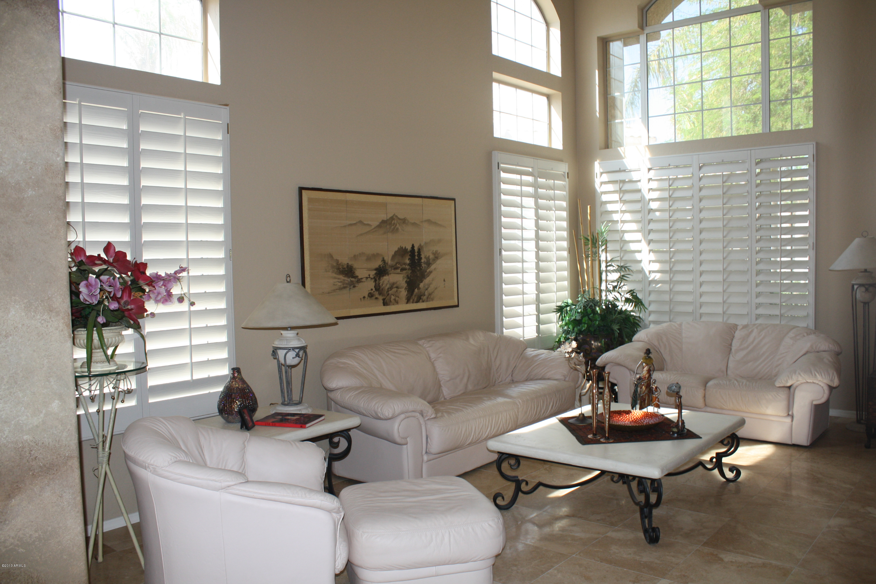 1701 East Hearn Road Phoenix, AZ 85022 - Photo 12 of 41 Living Room