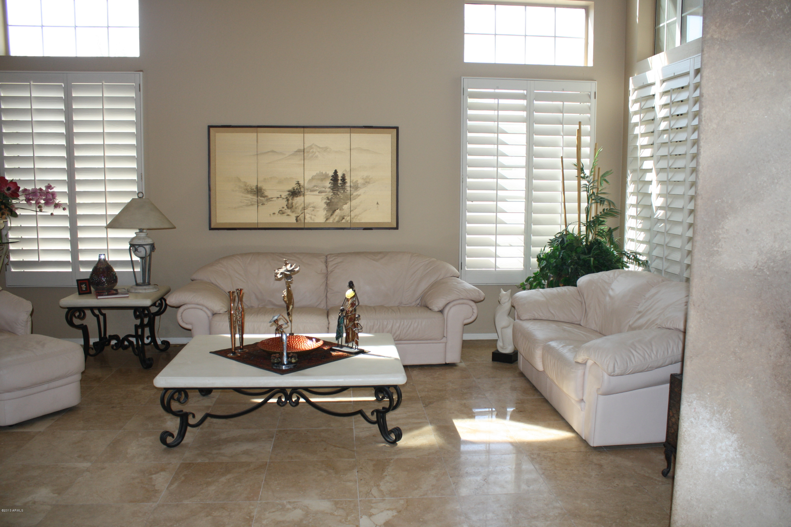 1701 East Hearn Road Phoenix, AZ 85022 - Photo 14 of 41 Living Room