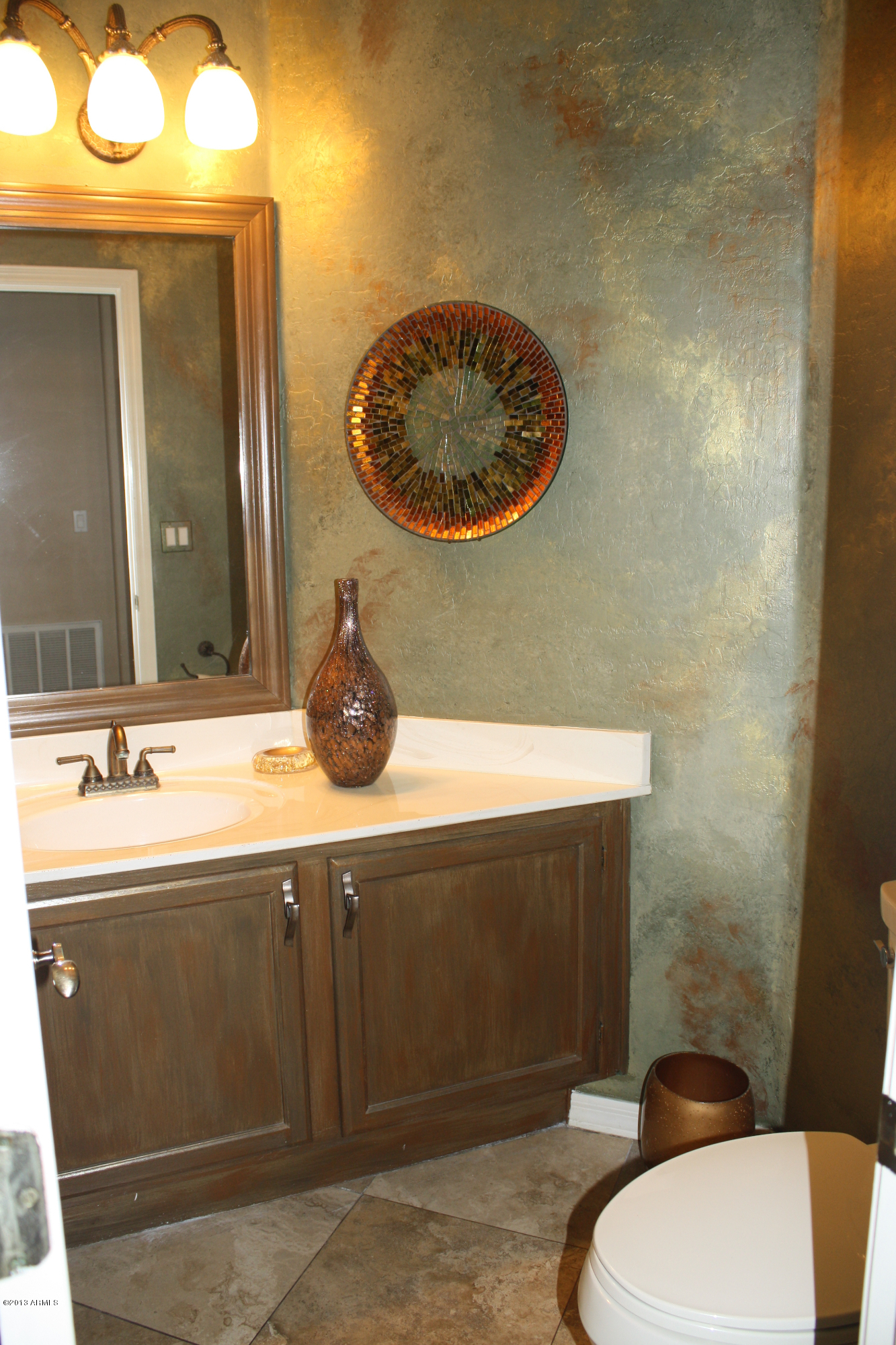 1701 East Hearn Road Phoenix, AZ 85022 - Photo 16 of 41 Half Bath