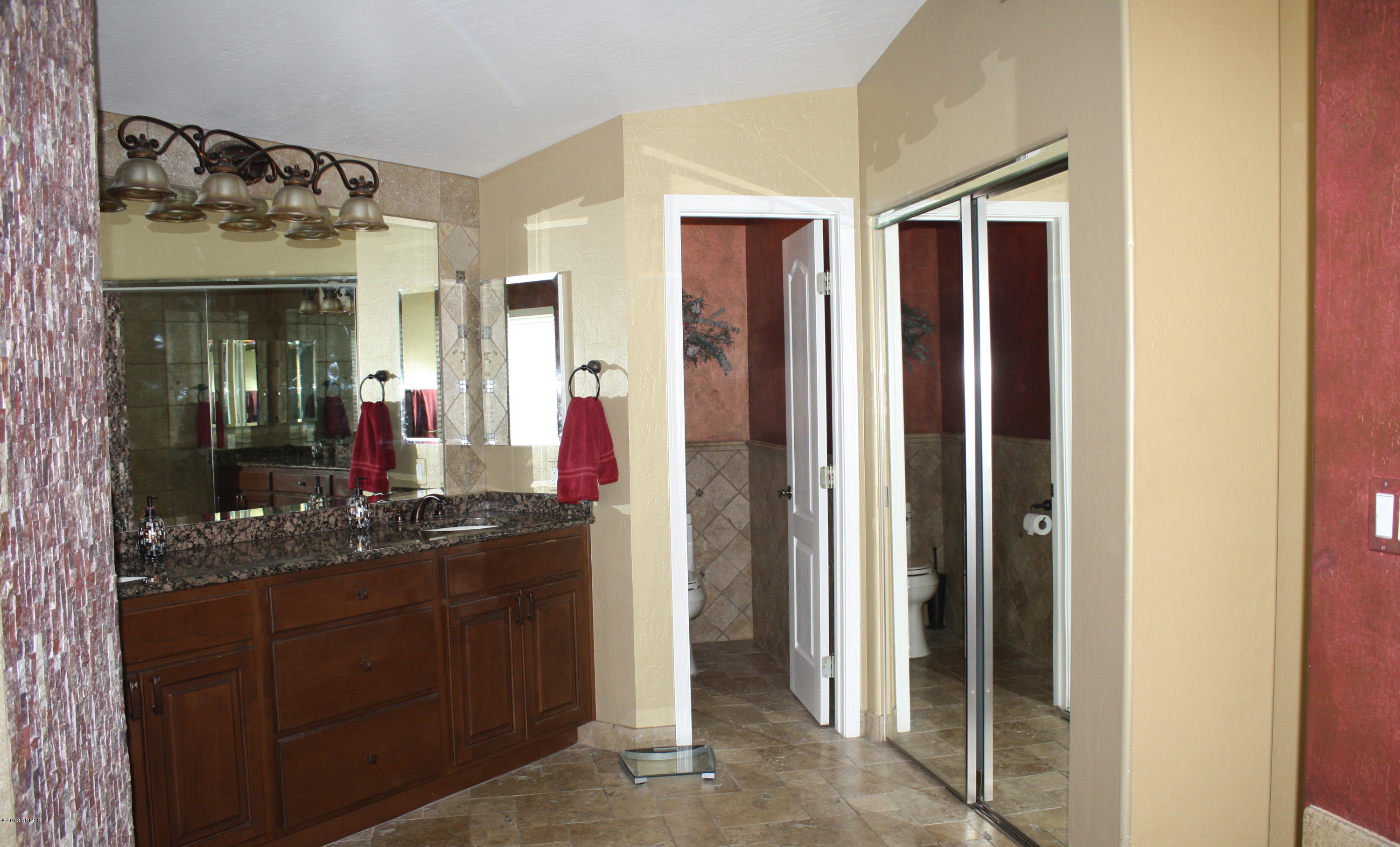 1701 East Hearn Road Phoenix, AZ 85022 - Photo 21 of 41 Master Bath