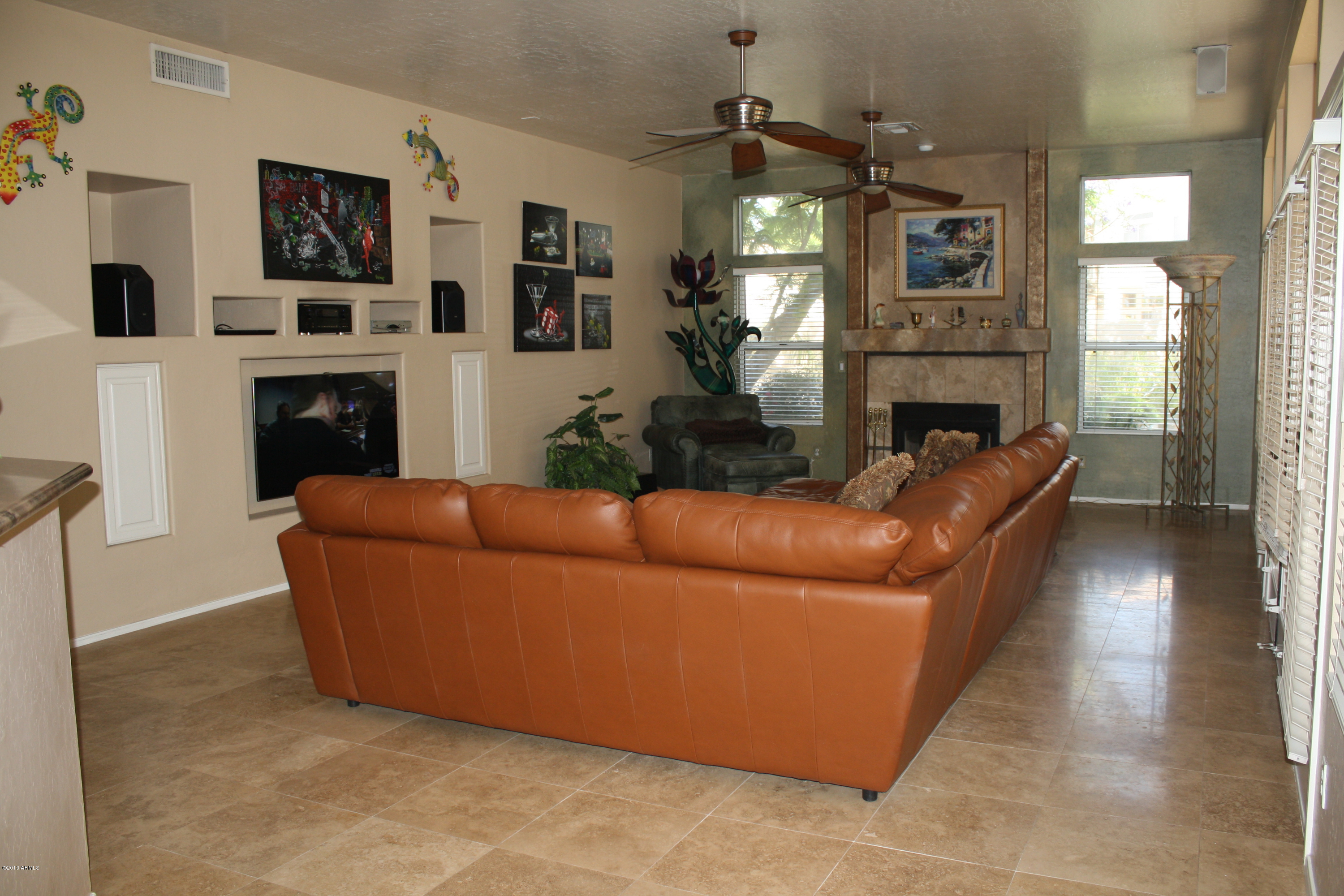 1701 East Hearn Road Phoenix, AZ 85022 - Photo 4 of 41 Family Room