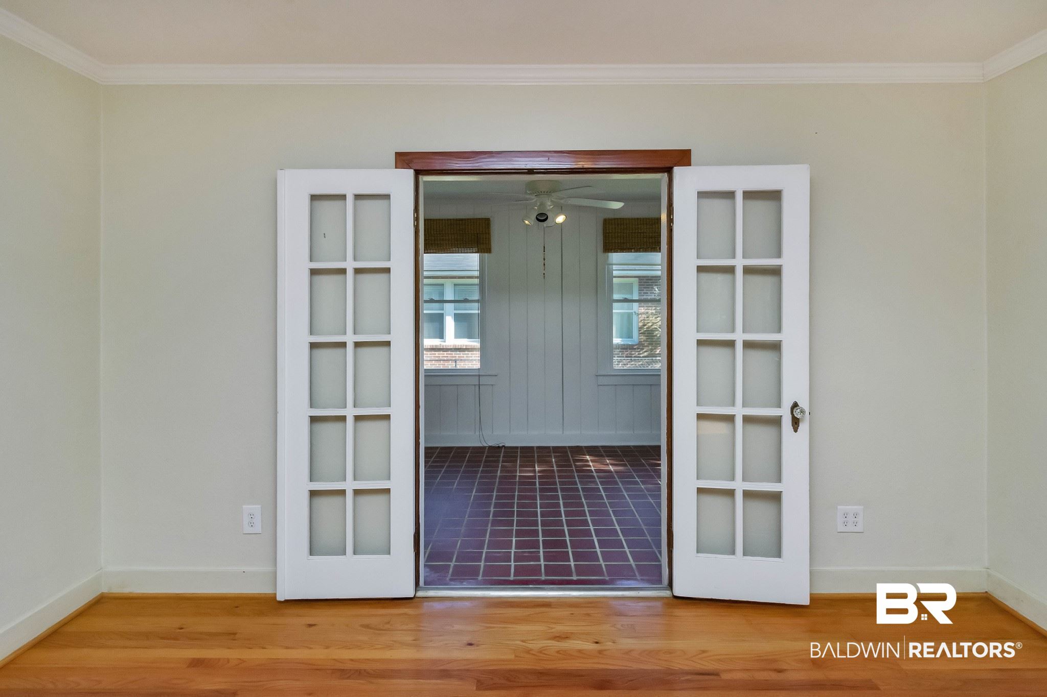 2608 Spring Hill Avenue Mobile, AL 36607 - Photo 7 of 36