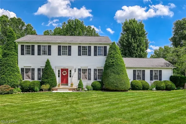 $425,000 | 812 Martindale Drive, Tallmadge, OH 44278