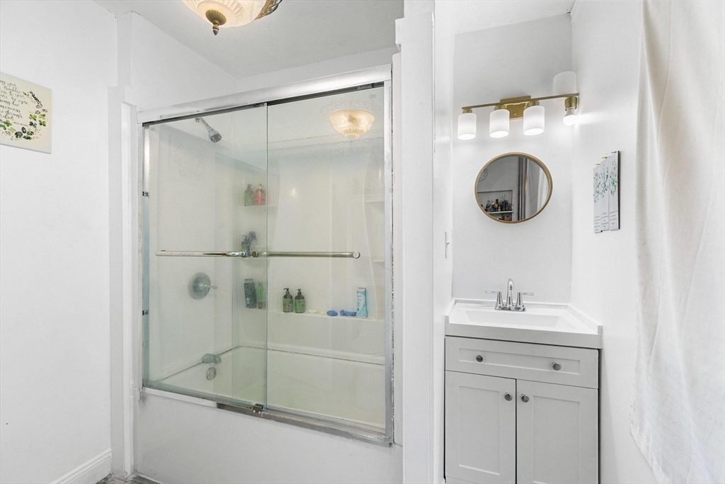 35 Adams Street Lawrence, MA 01843 - Photo 15 of 29