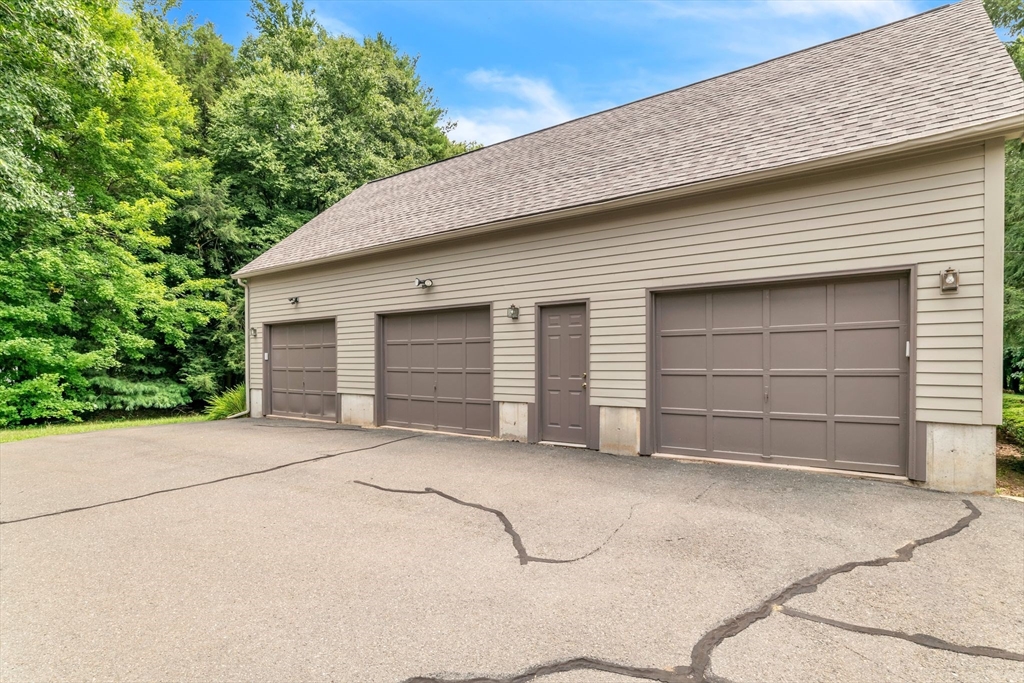 419 Southwick Road, Unit R76 Westfield, MA 01085 - Photo 34 of 36 Gallery Image 34