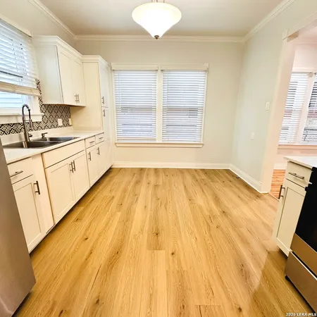 $1,399 | 525 Mission Street, Unit 4, San Antonio, TX 78210