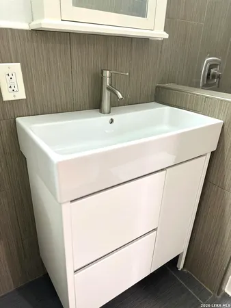 $1,399 | 525 Mission Street, Unit 4, San Antonio, TX 78210