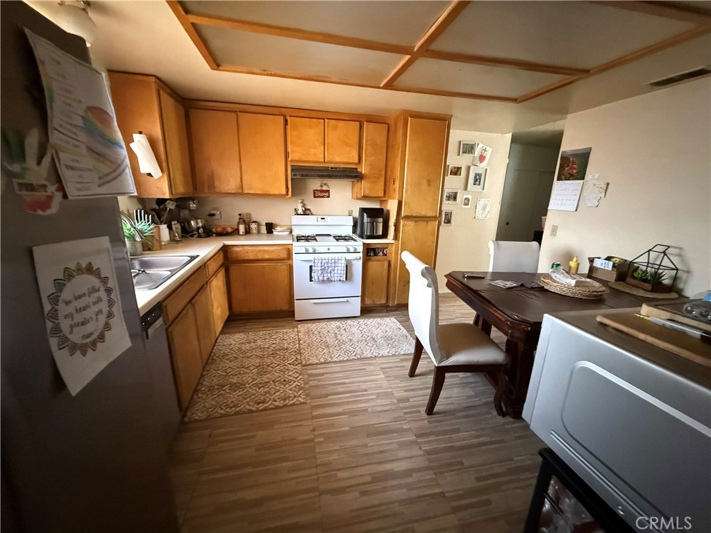 13364 Sidana Road Yucaipa, CA 92399 - Photo 3 of 8