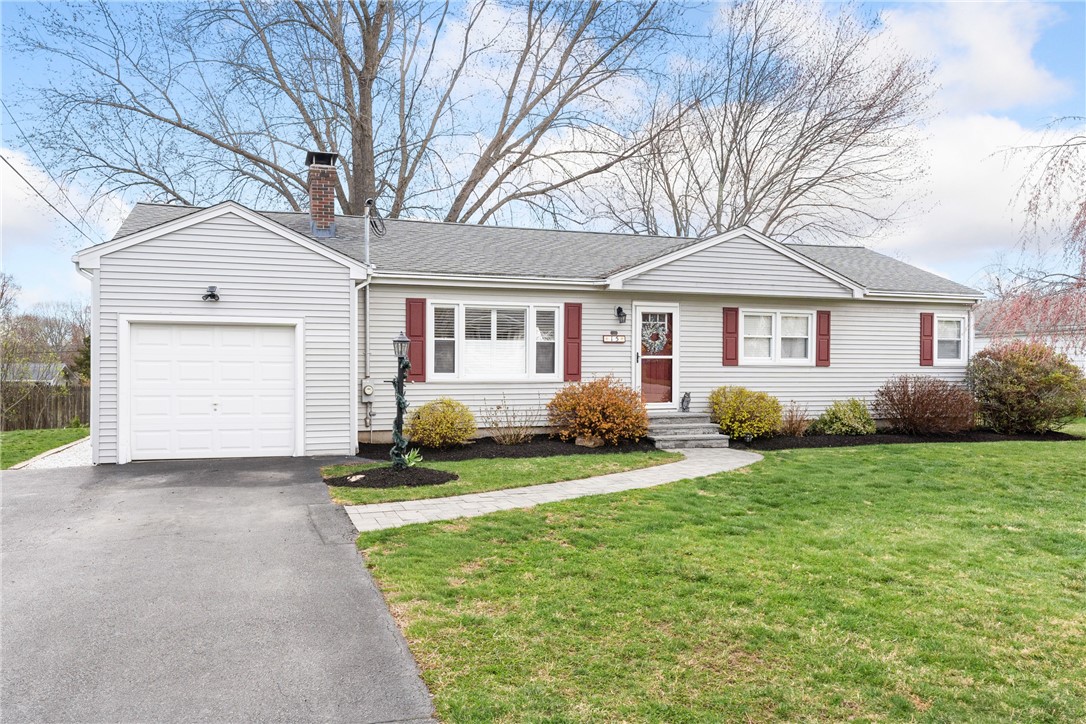 15 Green Street Cumberland, RI 02864 - Photo 2 of 39
