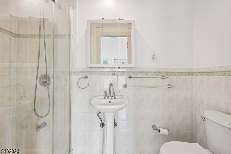 90A Hackensack Plank Road Weehawken, NJ 07086 - Photo 18 of 37