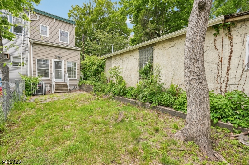 90A Hackensack Plank Road Weehawken, NJ 07086 - Photo 29 of 37