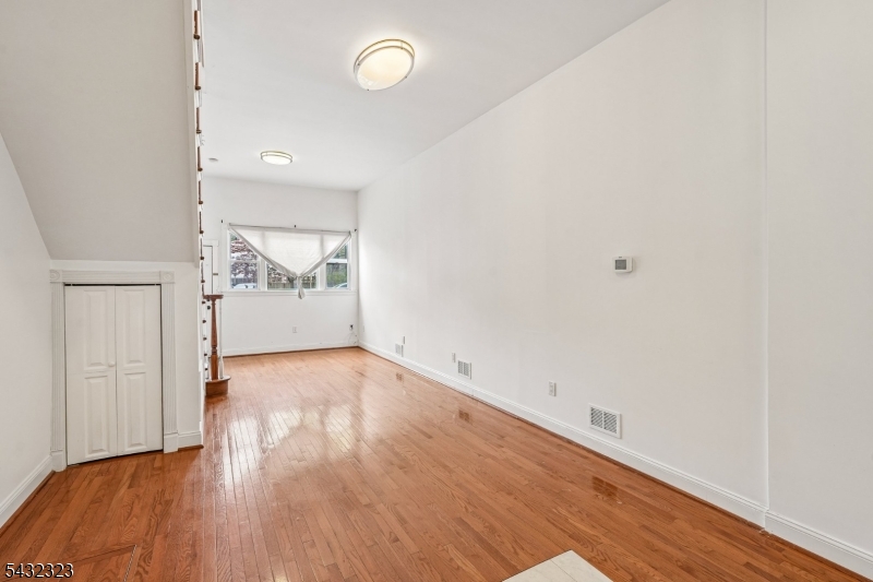 90A Hackensack Plank Road Weehawken, NJ 07086 - Photo 10 of 37
