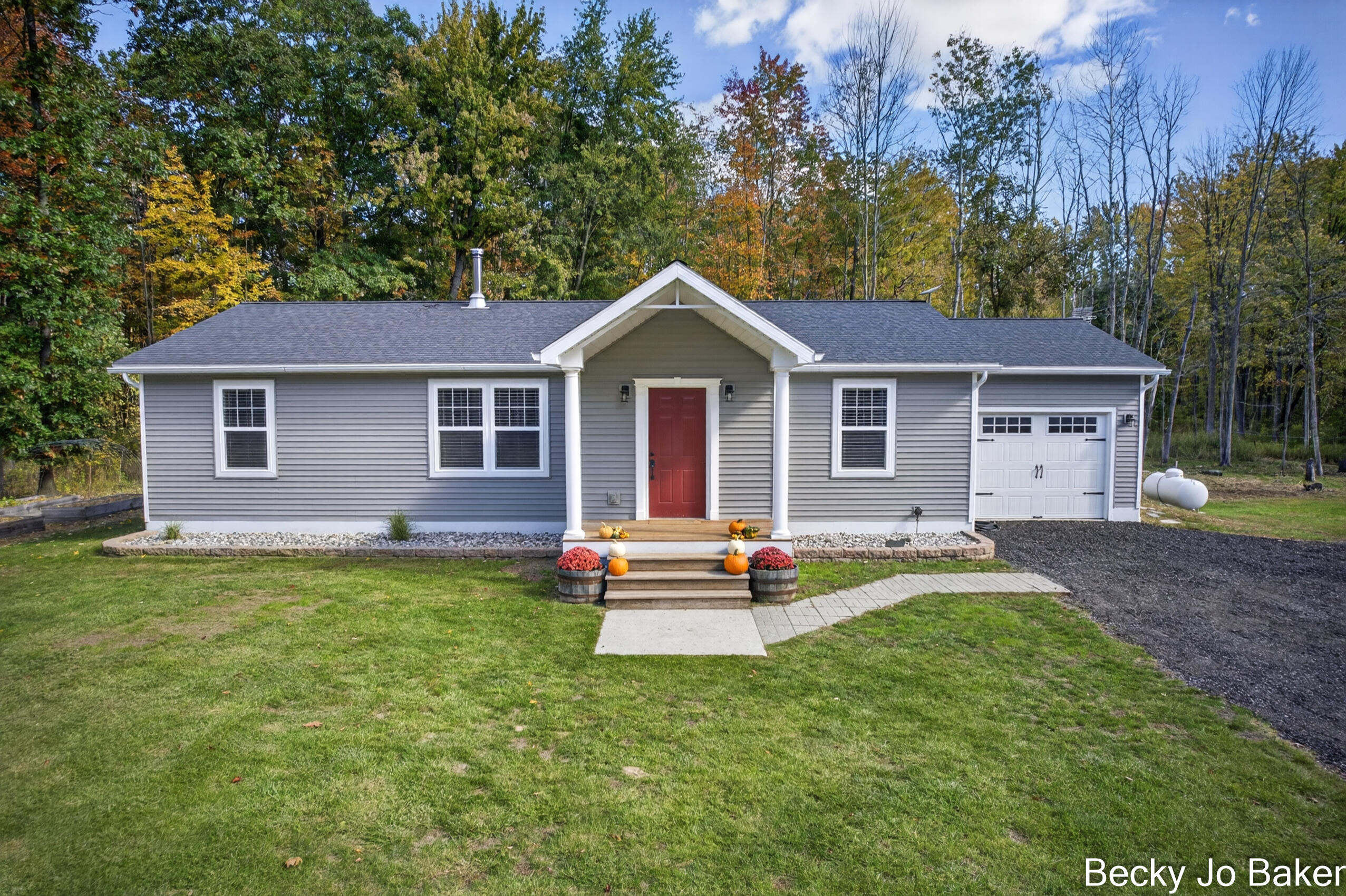 5370 N Alamando Rd MLS Size (7 of 92)