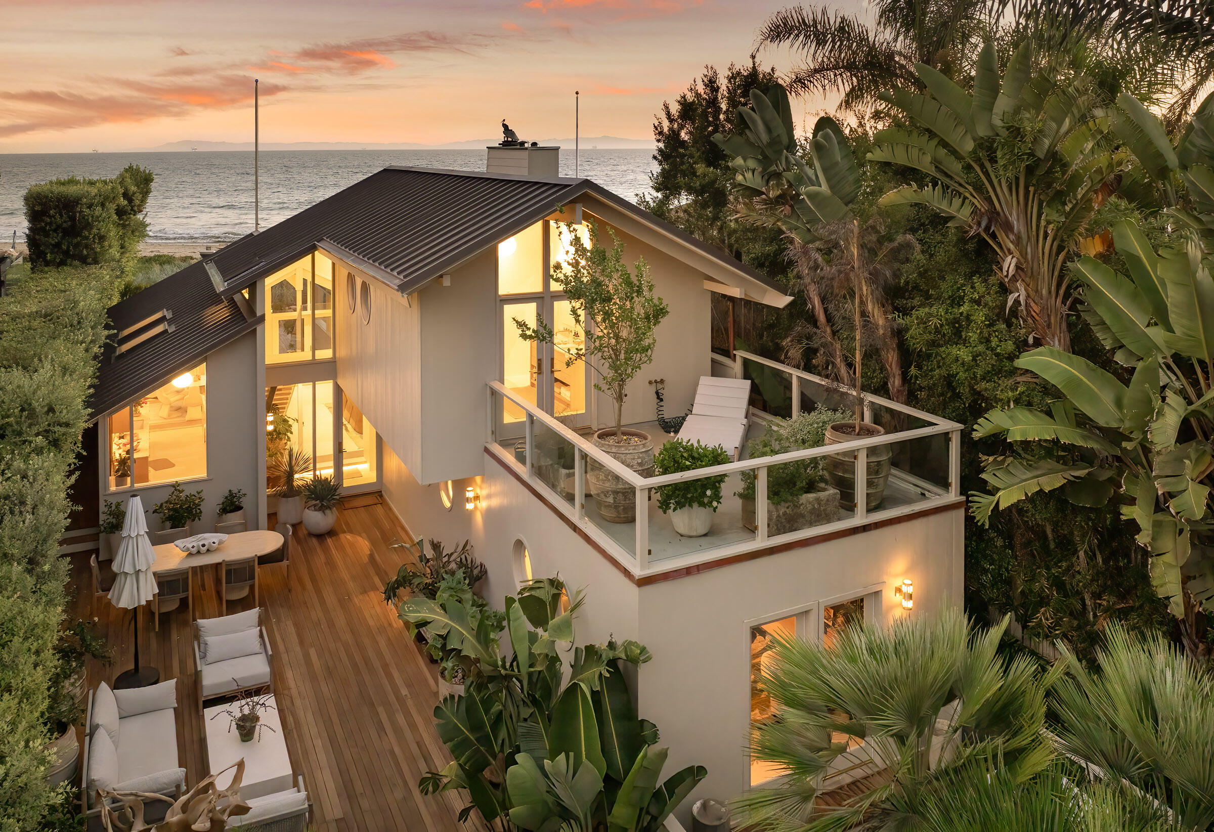 3519 Padaro Lane Carpinteria, CA 93013 - Photo 28 of 32 Twilight