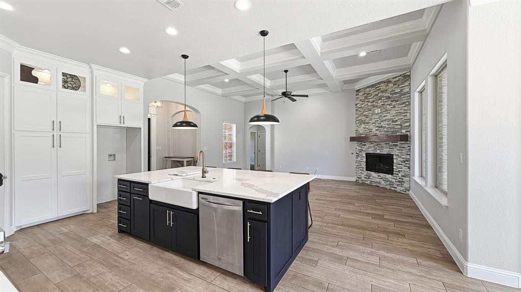 9709 Bellechase Road Granbury, TX 76049 - Photo 9 of 38