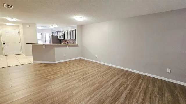 $2,000 | 7805 Sugar Brook Court, Unit 7805, Orlando, FL 32819