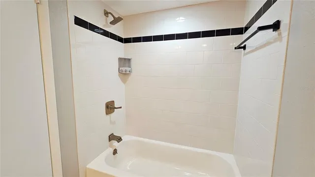 $2,000 | 7805 Sugar Brook Court, Unit 7805, Orlando, FL 32819