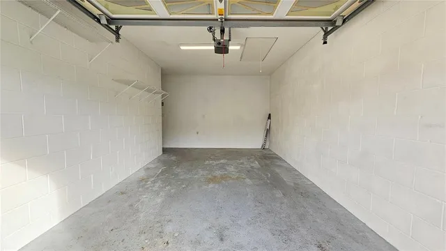 $2,000 | 7805 Sugar Brook Court, Unit 7805, Orlando, FL 32819