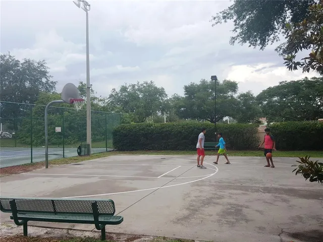 $2,000 | 7805 Sugar Brook Court, Unit 7805, Orlando, FL 32819