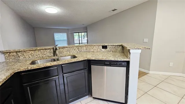 $2,000 | 7805 Sugar Brook Court, Unit 7805, Orlando, FL 32819