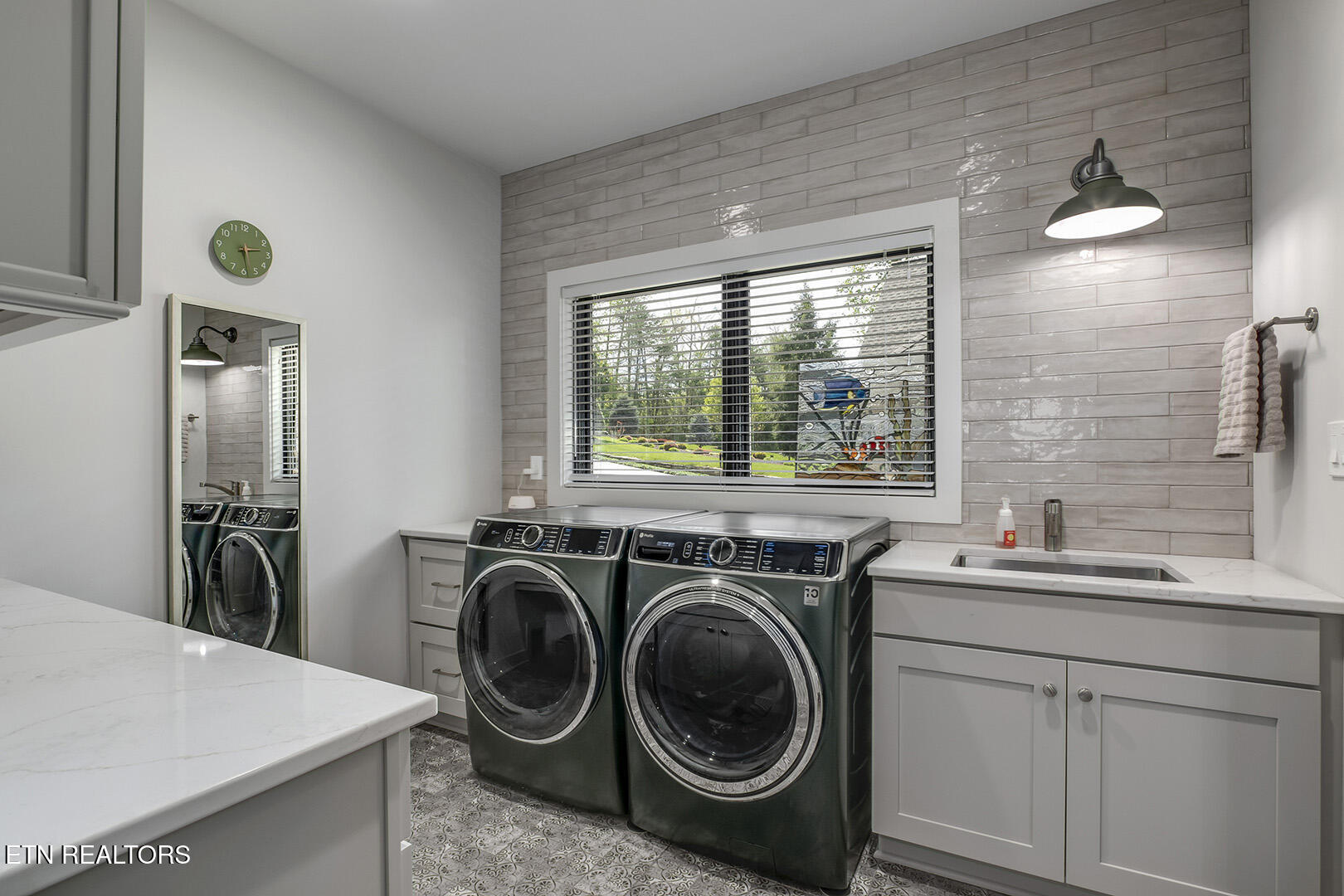 314 Miami Lane Loudon, TN 37774 - Photo 24 of 60 24_314 Miami Lane_Laundry