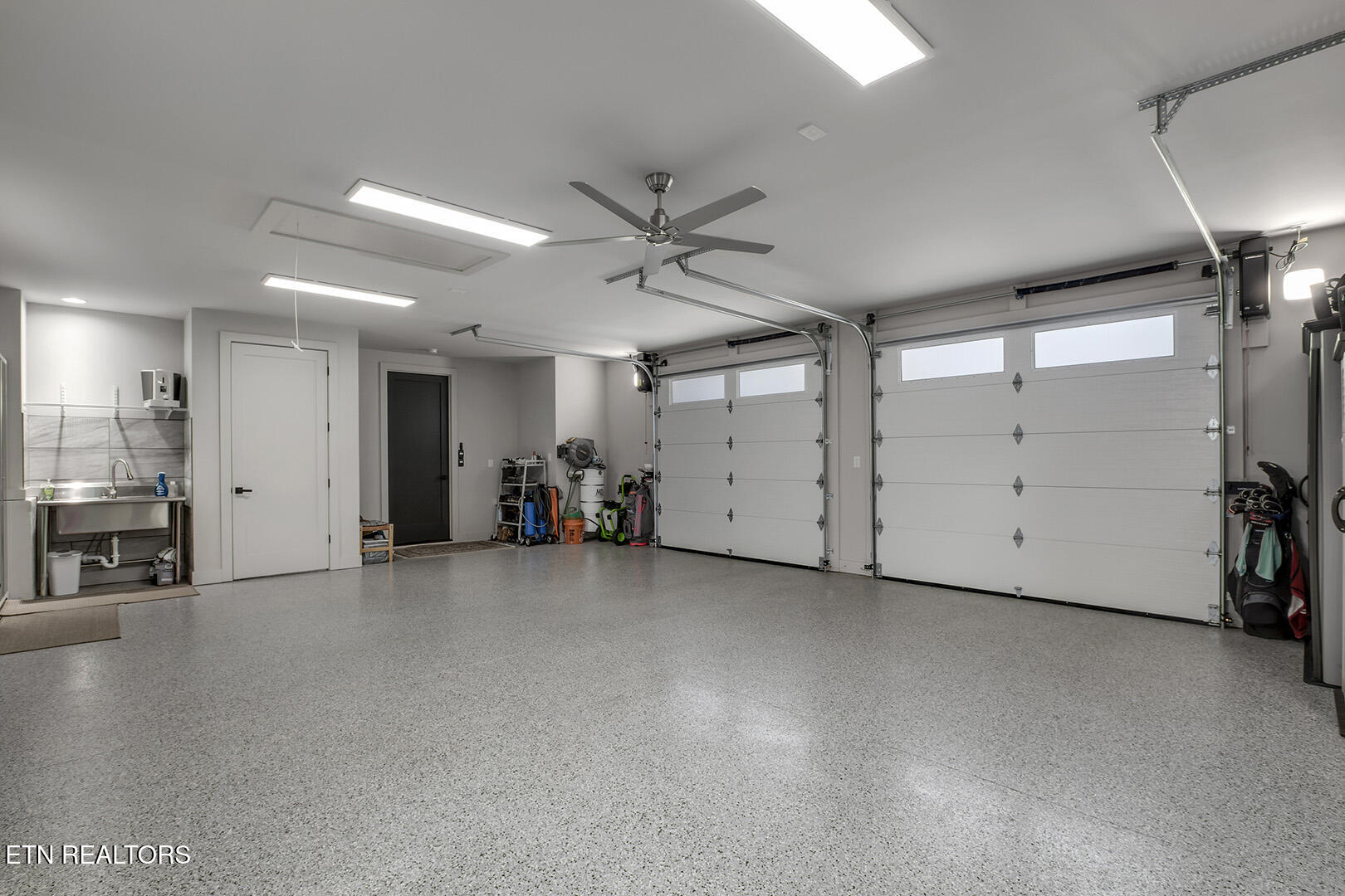 314 Miami Lane Loudon, TN 37774 - Photo 25 of 60 25_314 Miami Lane_Garage