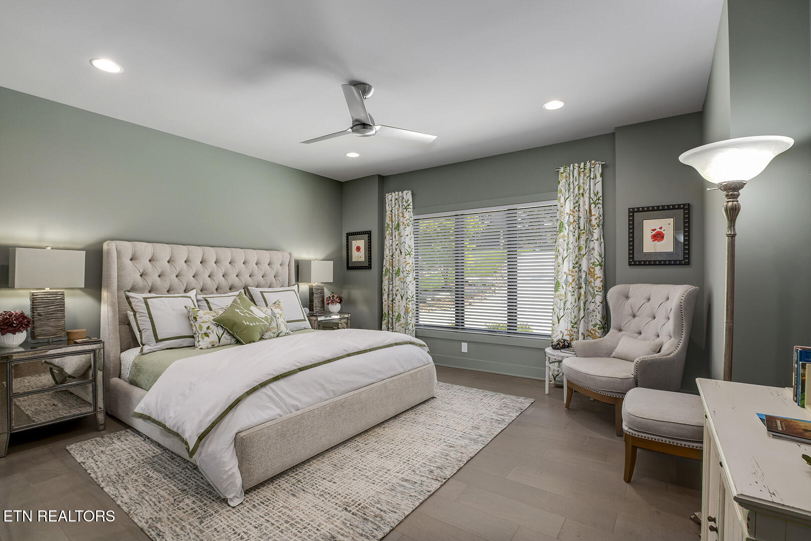 314 Miami Lane Loudon, TN 37774 - Photo 31 of 60 31_314 Miami Lane_Bedroom3