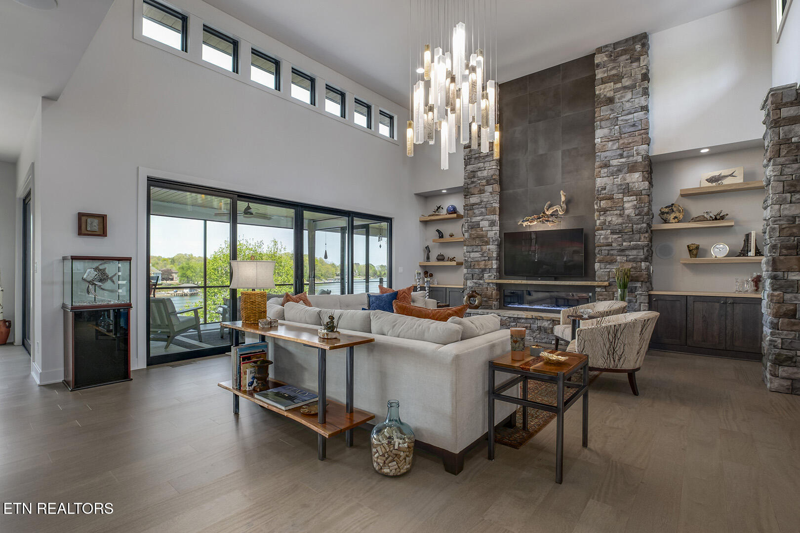 314 Miami Lane Loudon, TN 37774 - Photo 6 of 60 06_314 Miami Lane_Living02