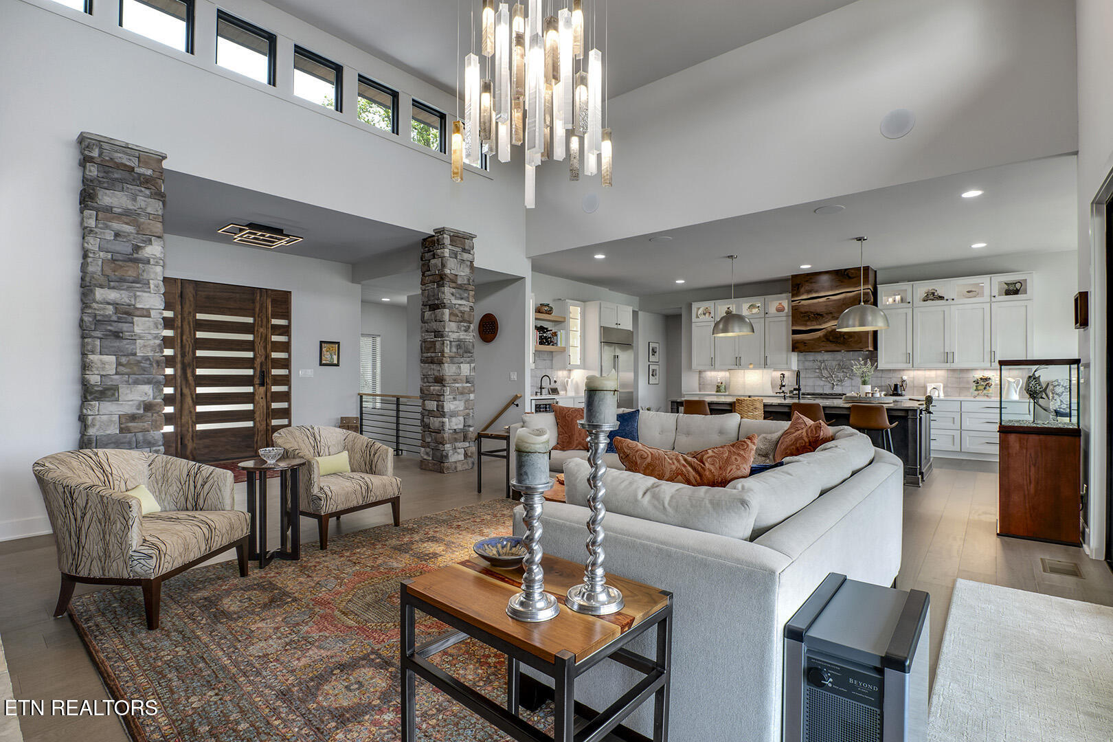 314 Miami Lane Loudon, TN 37774 - Photo 8 of 60 08_314 Miami Lane_Living04