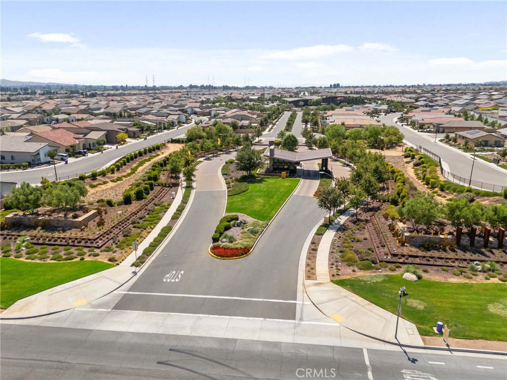 1649 Spring Run Lane Beaumont, CA 92223 - Photo 37 of 53 Gallery Image 37