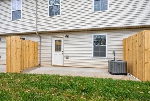 940 Britton Springs Road, Unit 605 Clarksville, TN 37042 - Photo 29 of 30 a view of a house with backyard