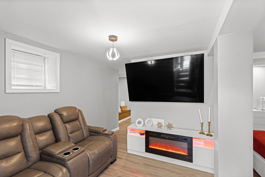 132 Lonsdale Street Fall River, MA 02721 - Photo 10 of 18 Gallery Image 10