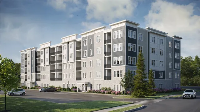 $462,180 | 141 East Pt Drive, Unit 309, Rumford, RI 02916