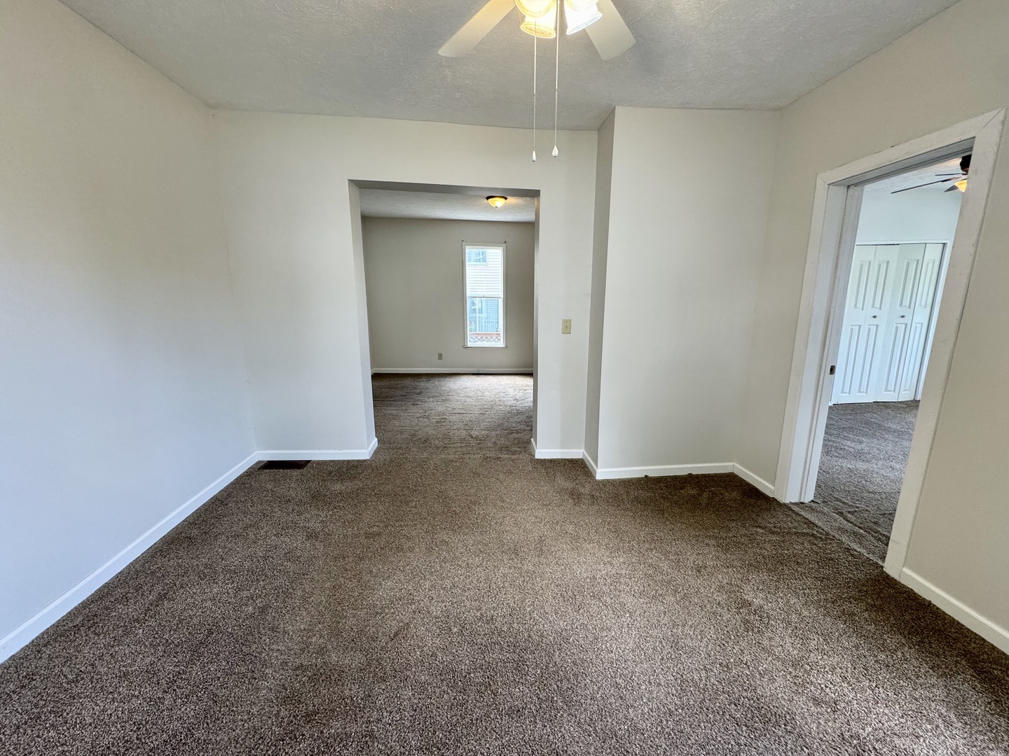 304 South Prairie Street Bloomington, IL 61701 - Photo 19 of 44