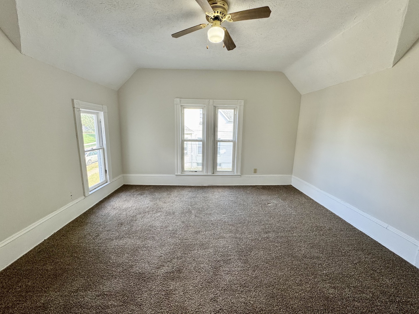 304 South Prairie Street Bloomington, IL 61701 - Photo 29 of 44