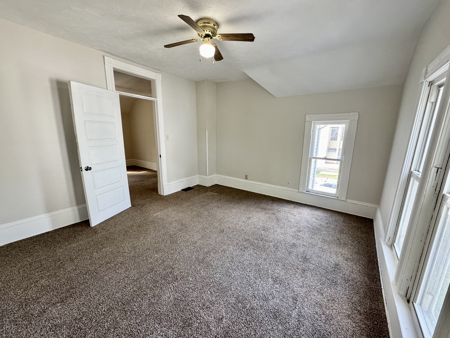 304 South Prairie Street Bloomington, IL 61701 - Photo 32 of 44