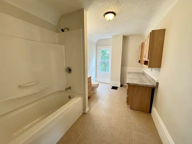 a view of empty room with window