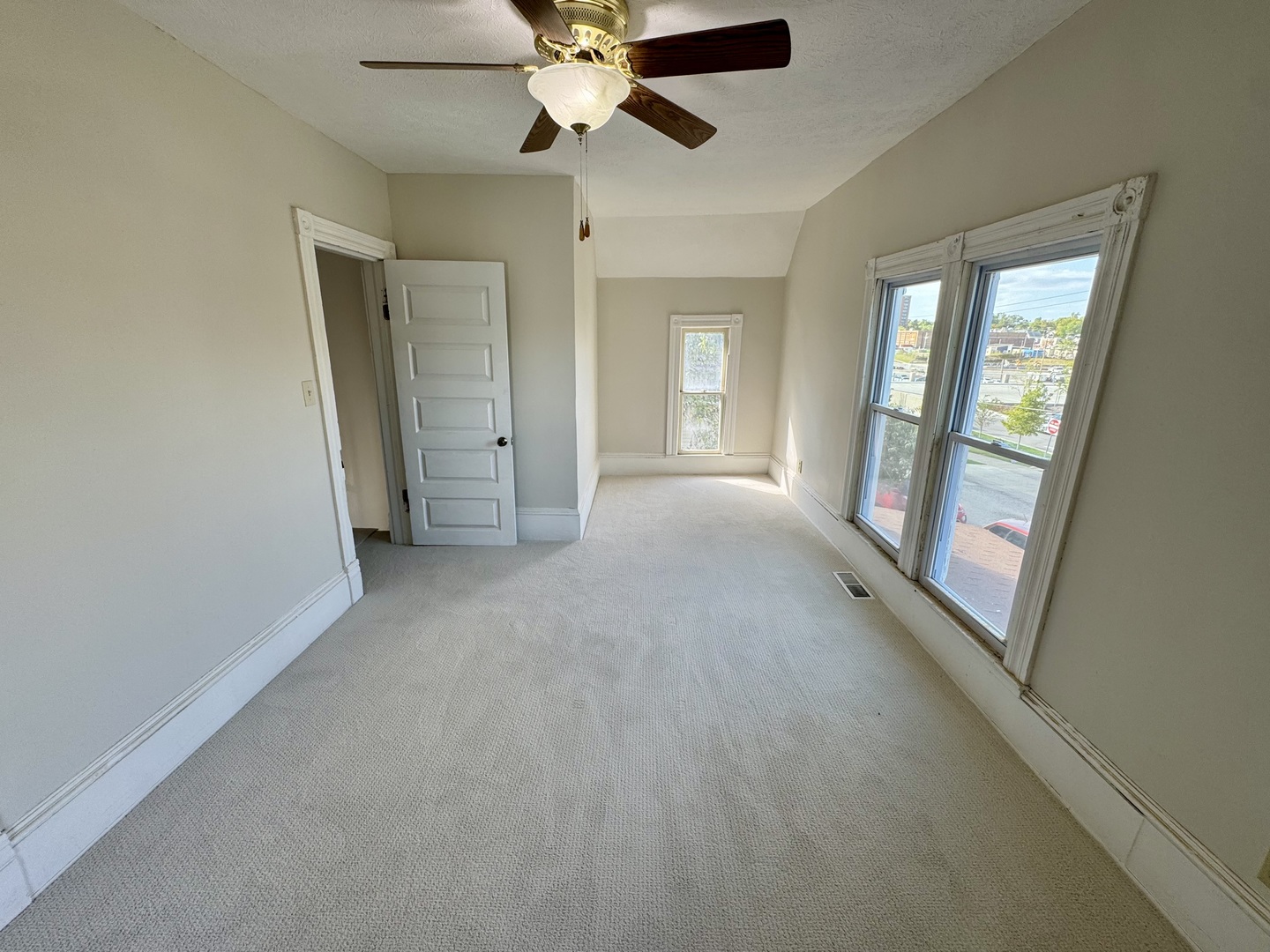 304 South Prairie Street Bloomington, IL 61701 - Photo 39 of 44