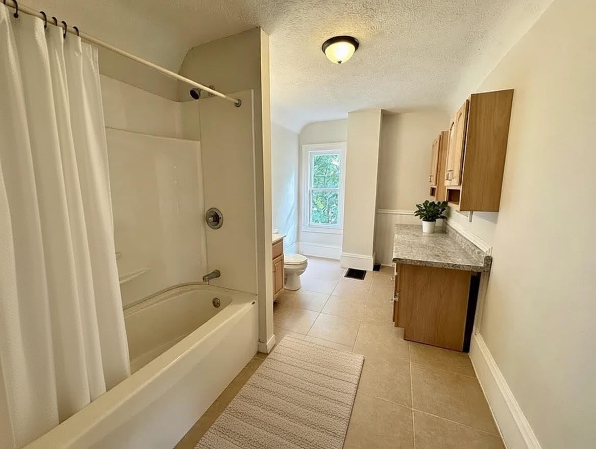 304 South Prairie Street Bloomington, IL 61701 - Photo 10 of 44