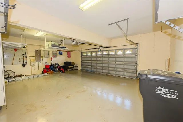 $3,900 | 12420 Aster Avenue, Bradenton, FL 34212