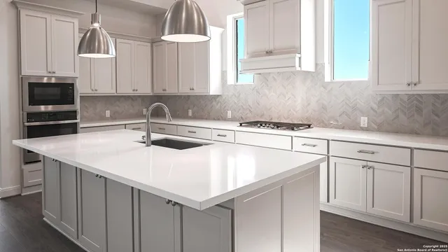 $574,900 | 2957 Harvest Moon, Seguin, TX 78155