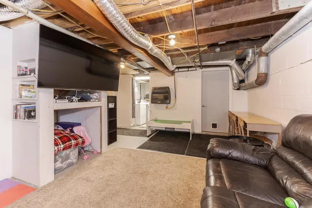 $152,000 | 208 Reagan Drive, Eureka, IL 61530