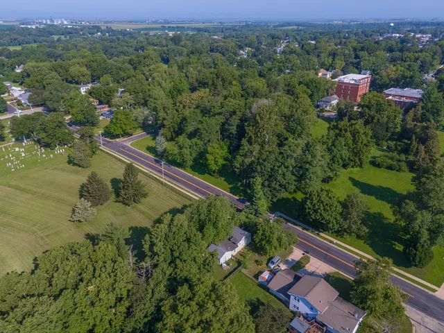 $152,000 | 208 Reagan Drive, Eureka, IL 61530