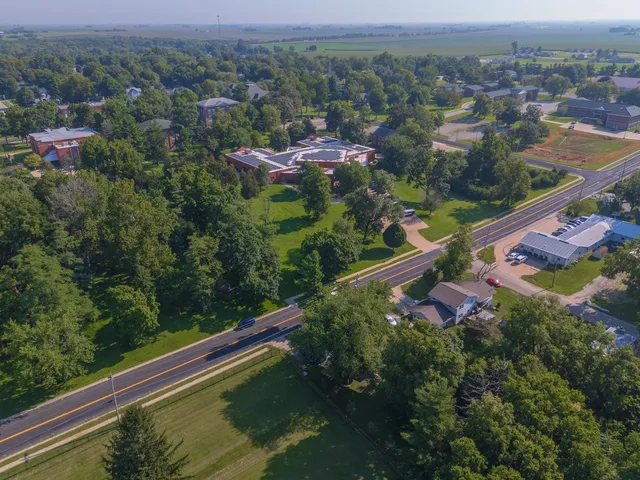 $152,000 | 208 Reagan Drive, Eureka, IL 61530