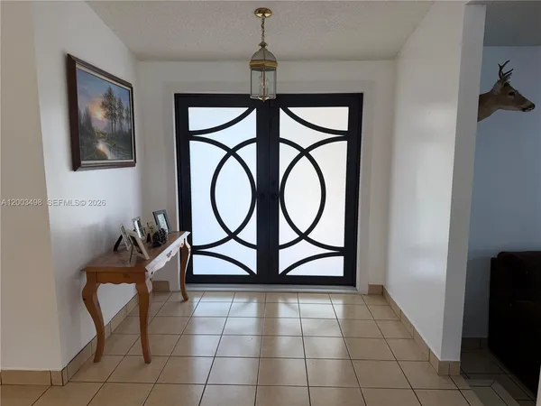 $739,900 | 6010 Northwest 201st Lane, Hialeah, FL 33015