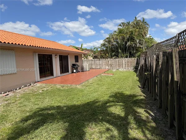 $739,900 | 6010 Northwest 201st Lane, Hialeah, FL 33015
