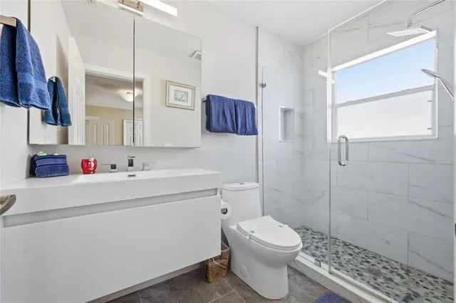 $690,000 | 959 Lake Berkley Drive, Kissimmee, FL 34746