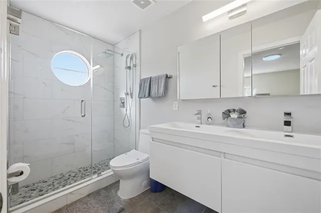 $690,000 | 959 Lake Berkley Drive, Kissimmee, FL 34746